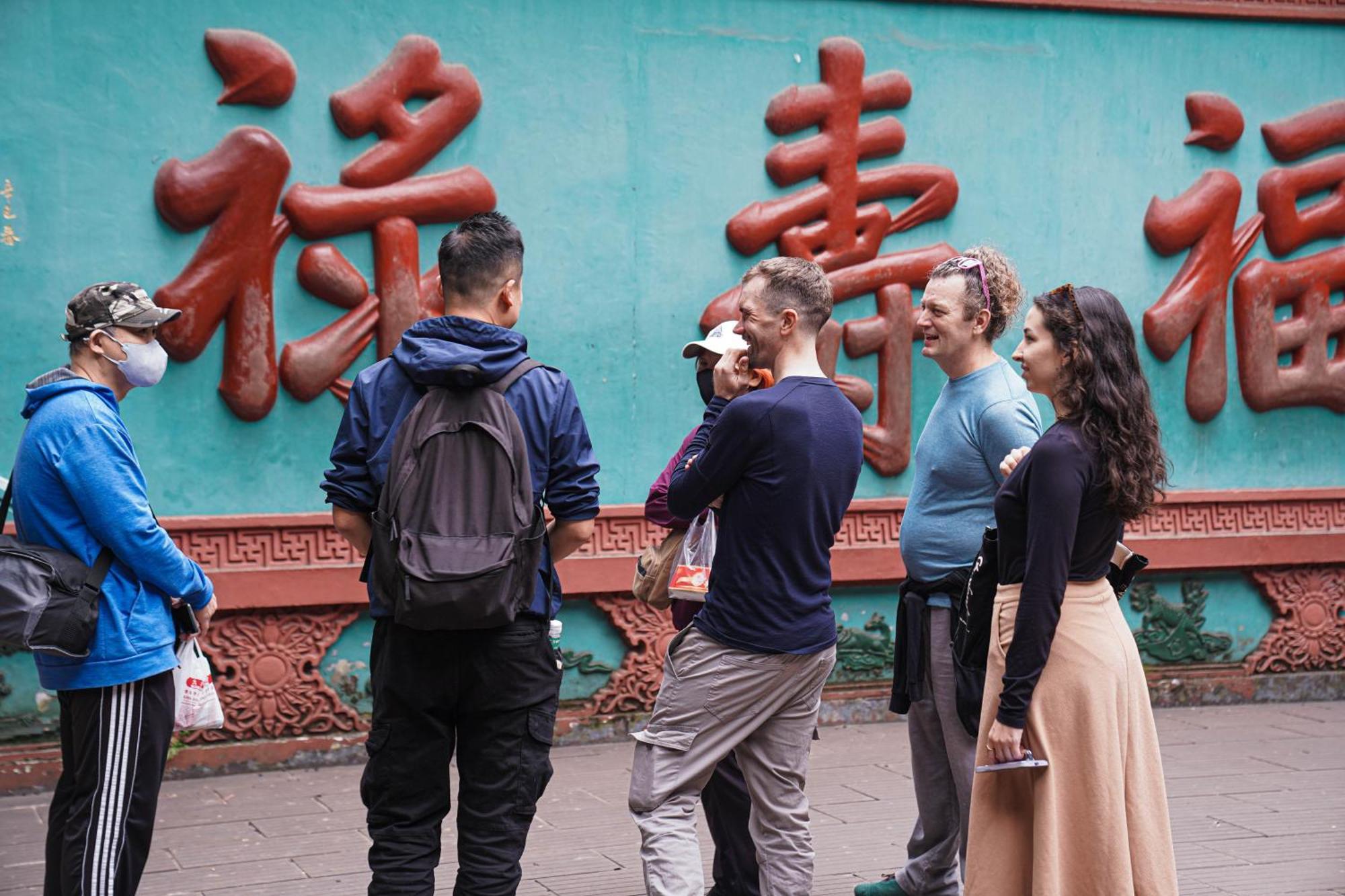 Chengdu Mix Hostel Courtyard Poshpacker Экстерьер фото